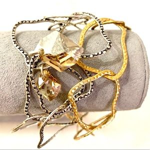 Stunning chain bangle